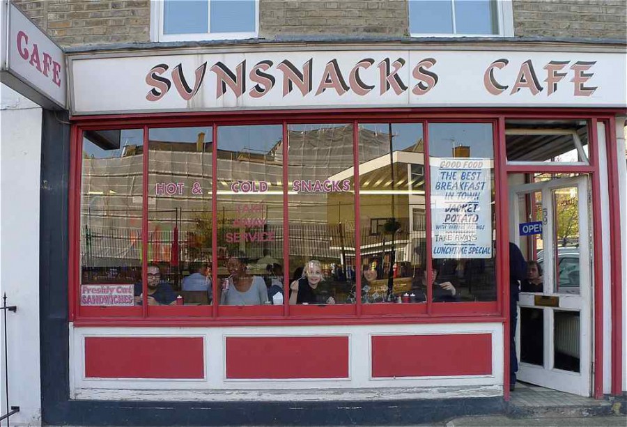 Cafe, Lisson Grove, London, look, smiling girl.