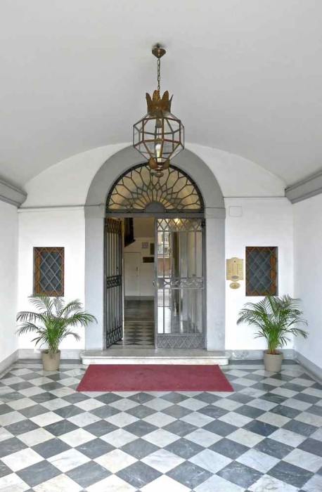 Florentine Entrances